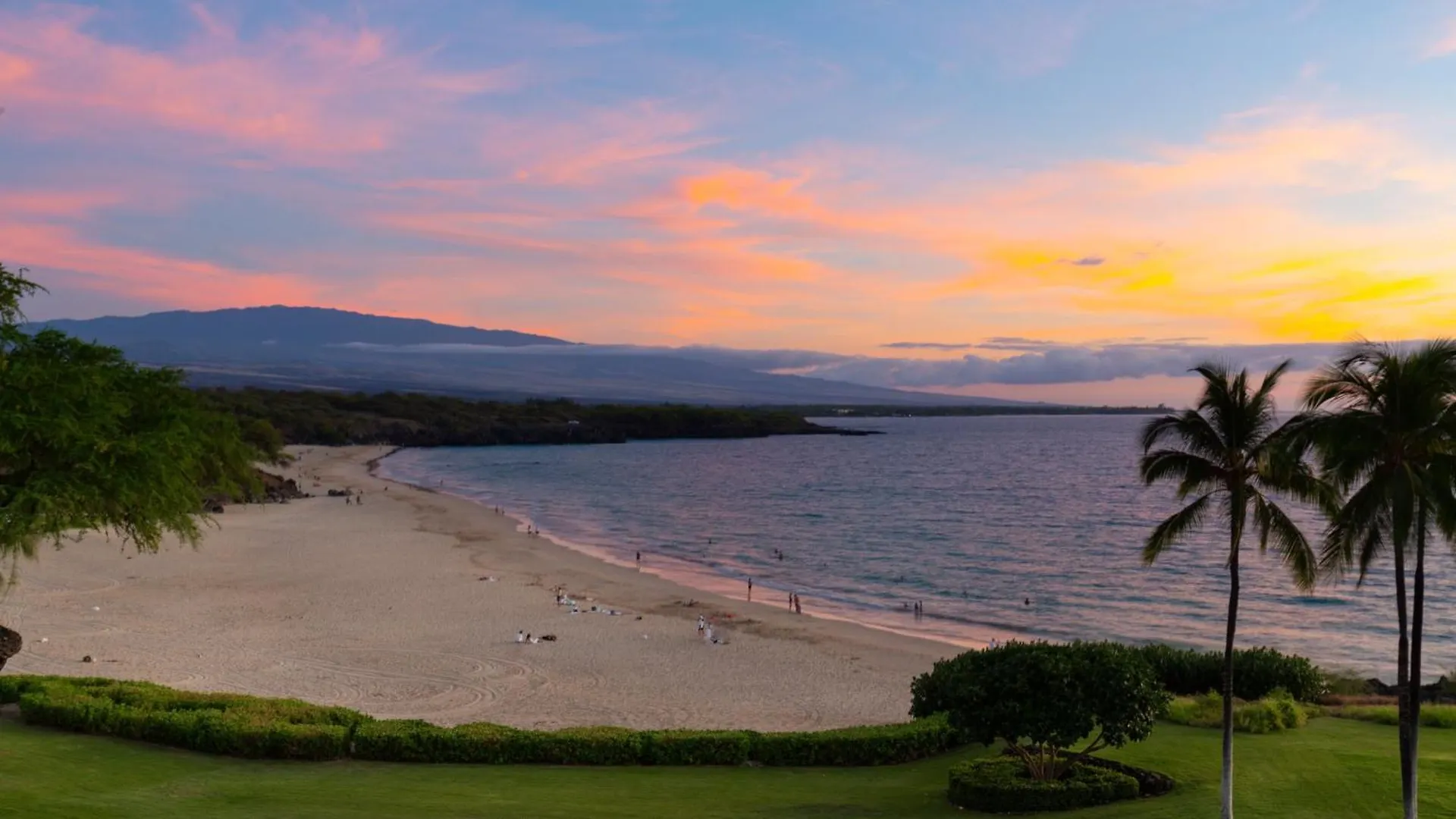 Pacific Vista Retreat Stunning 5Br Home Overlooking Ocean Privacy And Pool Kailua-Kona